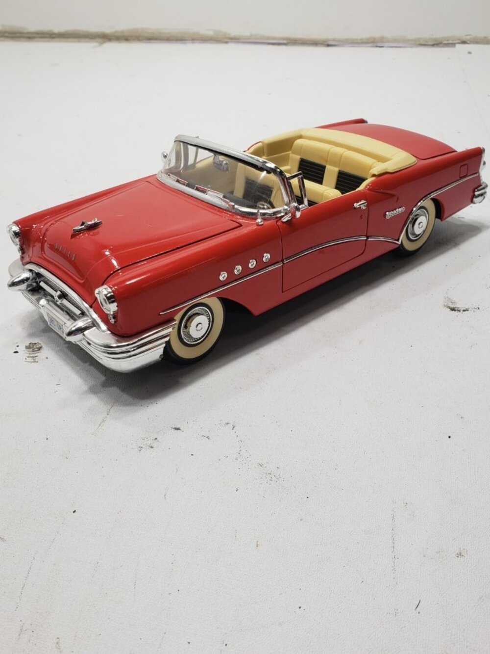 Solido 1955 Buick Century Convertible 1:18 Scale Die-Cast Car No Box Loose